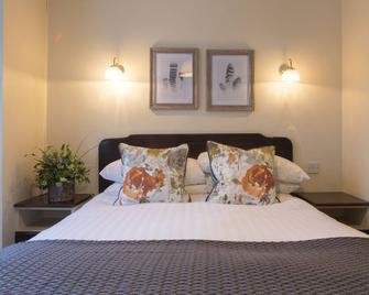 Moorhill House Bed & Breakfast - Ringwood - Bedroom