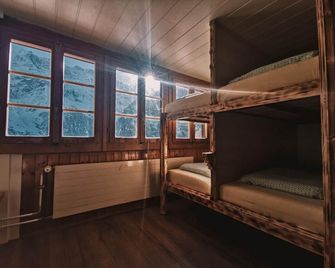 Mountain Hostel Gimmelwald - Lauterbrunnen - Habitación