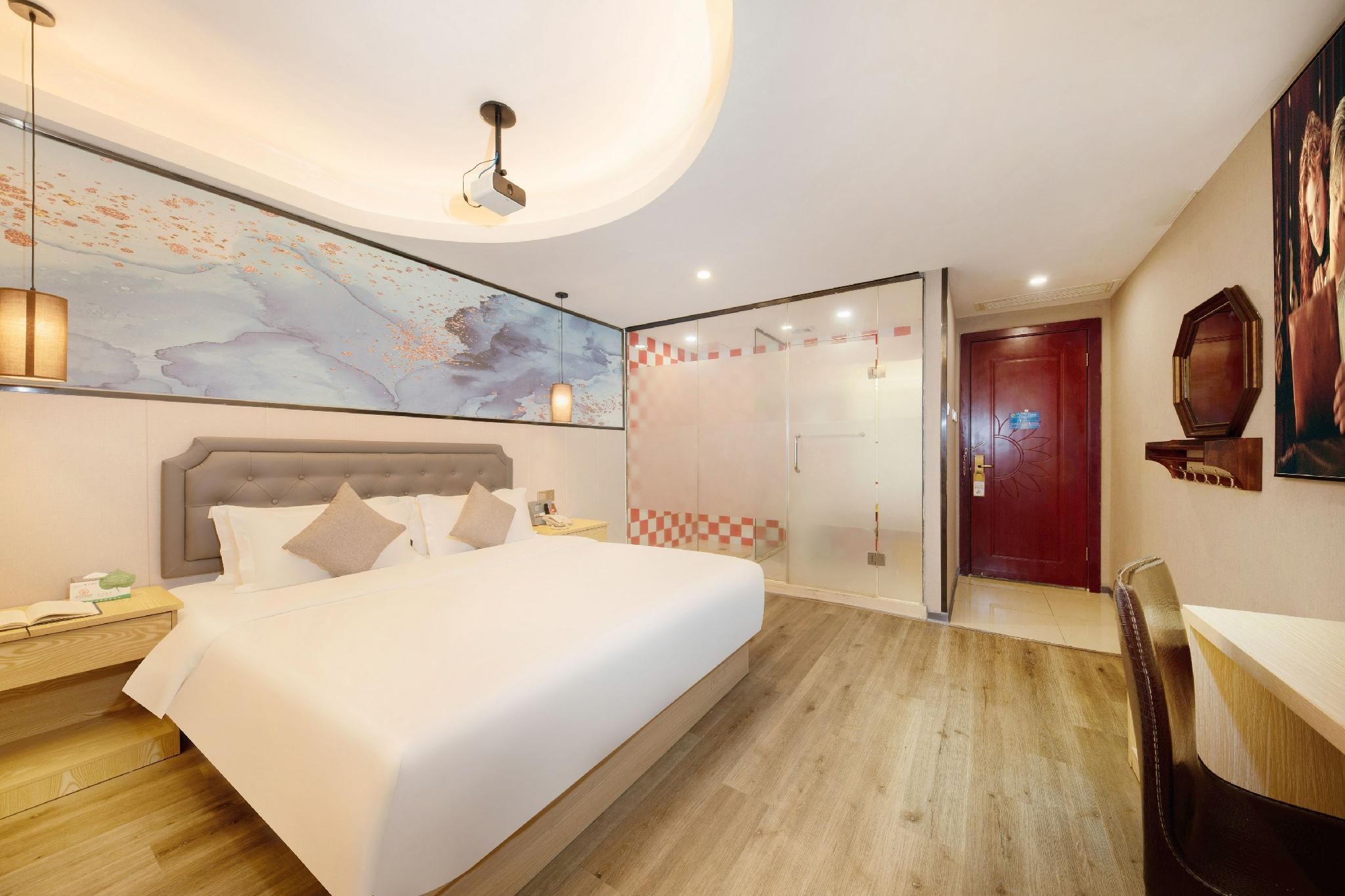 Summer Holiday - שנג'ן - חדר שינה