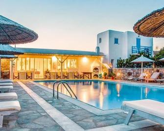 Anemos Apartments - Ornos - Pool