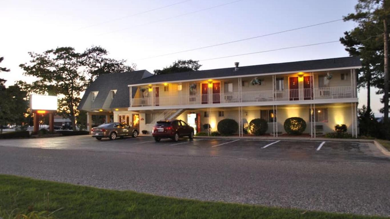Riviera Motel
