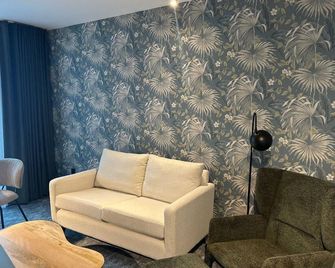 Pillo Hotel & Leisure Club - Ashbourne - Wohnzimmer