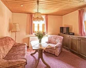 Ferienwohnung Neuhausen - Neuhausen - Living room