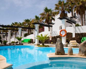 Monte Marina Naturist Resort - Esquinzo - Pool