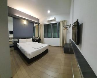 Hotel Golden View Nilai - Kampung Baharu Nilai - Camera da letto