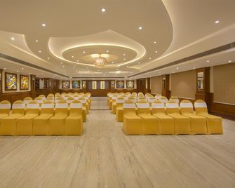 Lemon Tree Hotel Baddi - Baddi - Meeting room