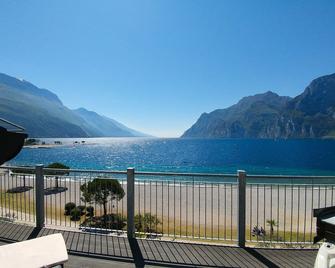 Hotel Baia Azzurra - Lake Front - Arco - Balcony