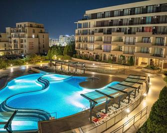 Menada Luxor Apartments - Sveti Vlas - Pool