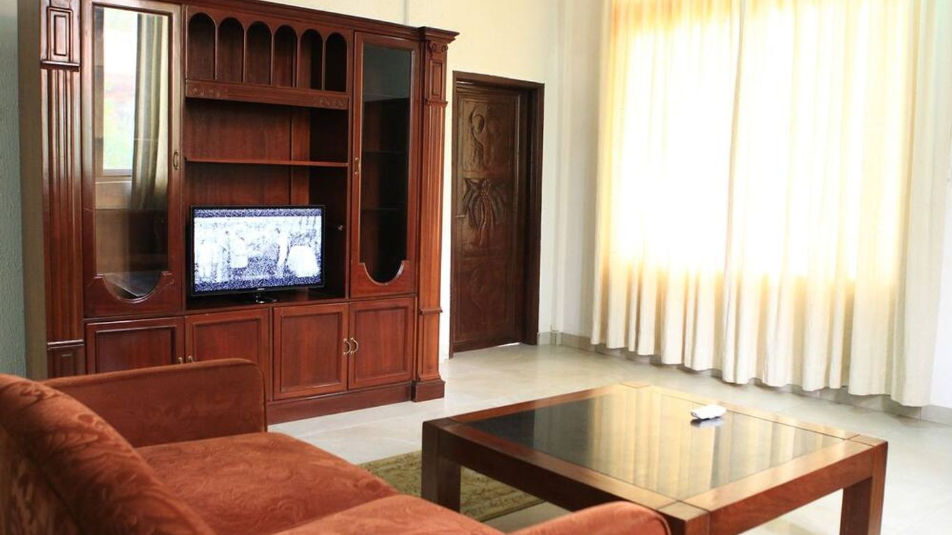 Coconut Grove Beach Resort