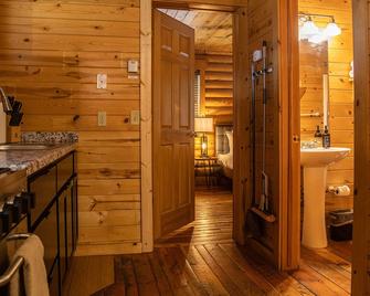 High Creek Lodge & Cabins - Pagosa Springs - Bedroom
