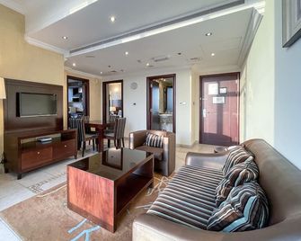 City Stay Residences - Serviced Apartments Al Barsha - Dubai - Living room