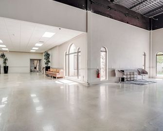 Cottonwood Suites Savannah Hotel & Conference Center - Savannah - Aula