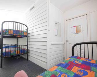 Dolphin Retreat Bunbury - Bunbury - Bedroom