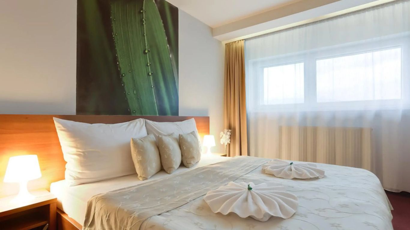 هوتل يانوشيك