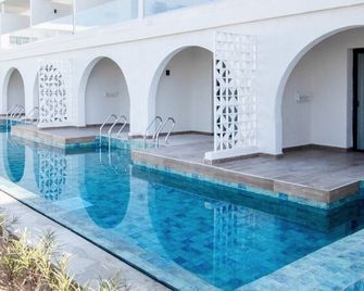 One Resort Premium - חמאמט - בריכה