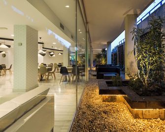 B&B Hotel Madrid Pinar de las Rozas - Las Rozas - Ingresso