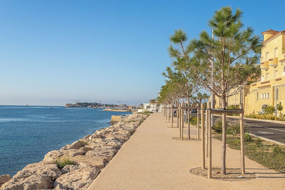 Hotel de la Baie - Bandol - Beach
