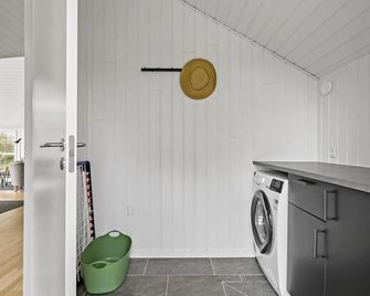 Awesome Home in Praestoe With Wifi - Prasto
