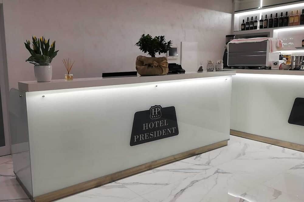 Hotel Presidente - פורטו צ'סארו - דלפק קבלה