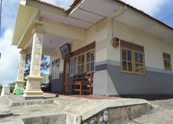 Yog Bromo Homestay - Sukapura - Rakennus