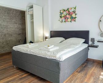 Charming 2-bedroom apartment in beautiful Veliko Tarnovo with AC, WiFi - Veliko Tarnovo - Bedroom