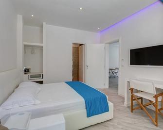 Piccolotel - Roma - Kamar Tidur