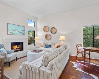 Del Mar Executive Luxury- Minutes to Del Mar Beach, Racetrack and Torrey Pines - San Diego - Huiskamer