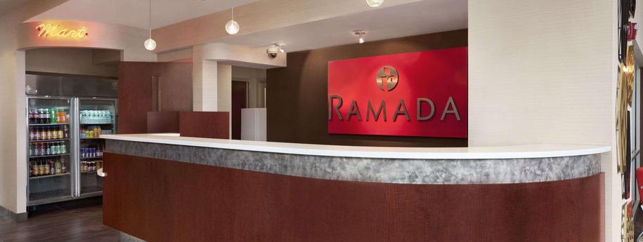 Ramada by Wyndham Rockville Centre - Rockville Centre - Front desk