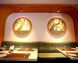 Sri Saaradhi Grand - Patancheru - Restaurante