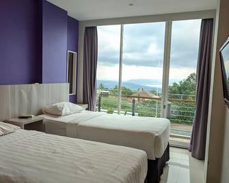 Terra Cassa Hotel - Semarang - Yatak Odası