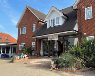 Stansted Airport Lodge - Bishop’s Stortford - Gebäude