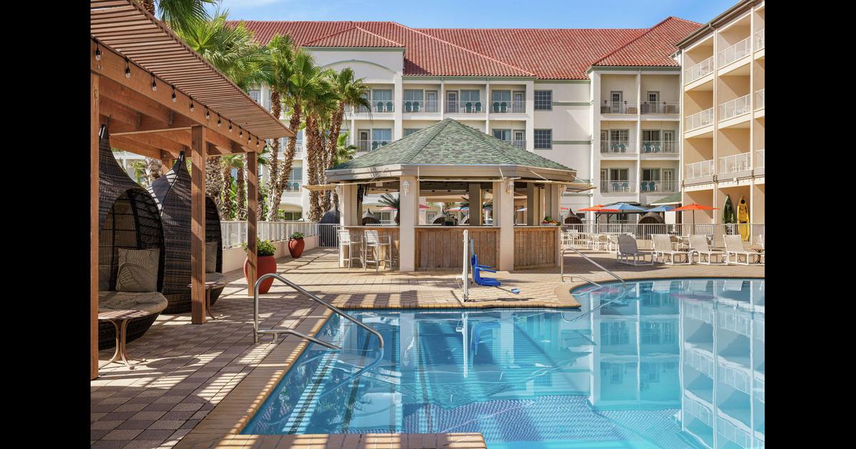 Hilton Garden Inn South Padre Island Beachfront in South Padre Island, the  United States from $72: Deals, Reviews, Photos | momondo
