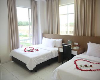 Hotel Wawasan - Simpang Renggam - Bedroom