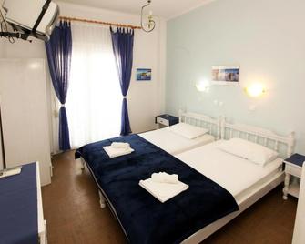 Theo - Panagia - Dormitor