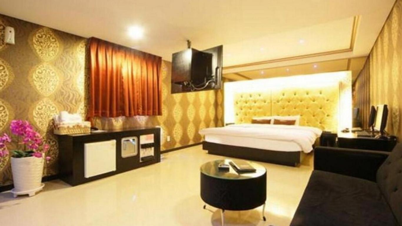 Iris Motel