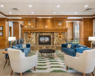 Hampton Inn & Suites Coeur d' Alene - קר ד'אליין - טרקלין