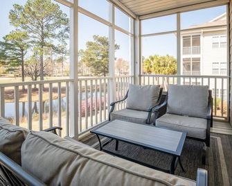 Stunning Magnolia Greens Golf Resort Condo - Leland - Balcony