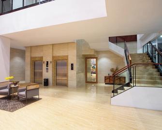 Grand Zuri Ketapang - Ketapang - Lobby