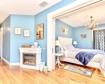 Redwood Bed and Breakfast - Niagara Falls - Habitación