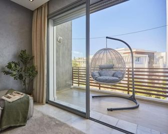 Family-Friendly 3BR with Garden and Outdoor Space - Bouskoura - Balkon