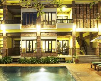 Motive Cottage Resort - Khao Lak - Building