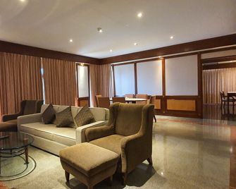 Garden Sea View Resort - Pattaya - Sala de estar