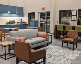 Country Inn & Suites by Radisson, Covington, LA - Covington - Lounge
