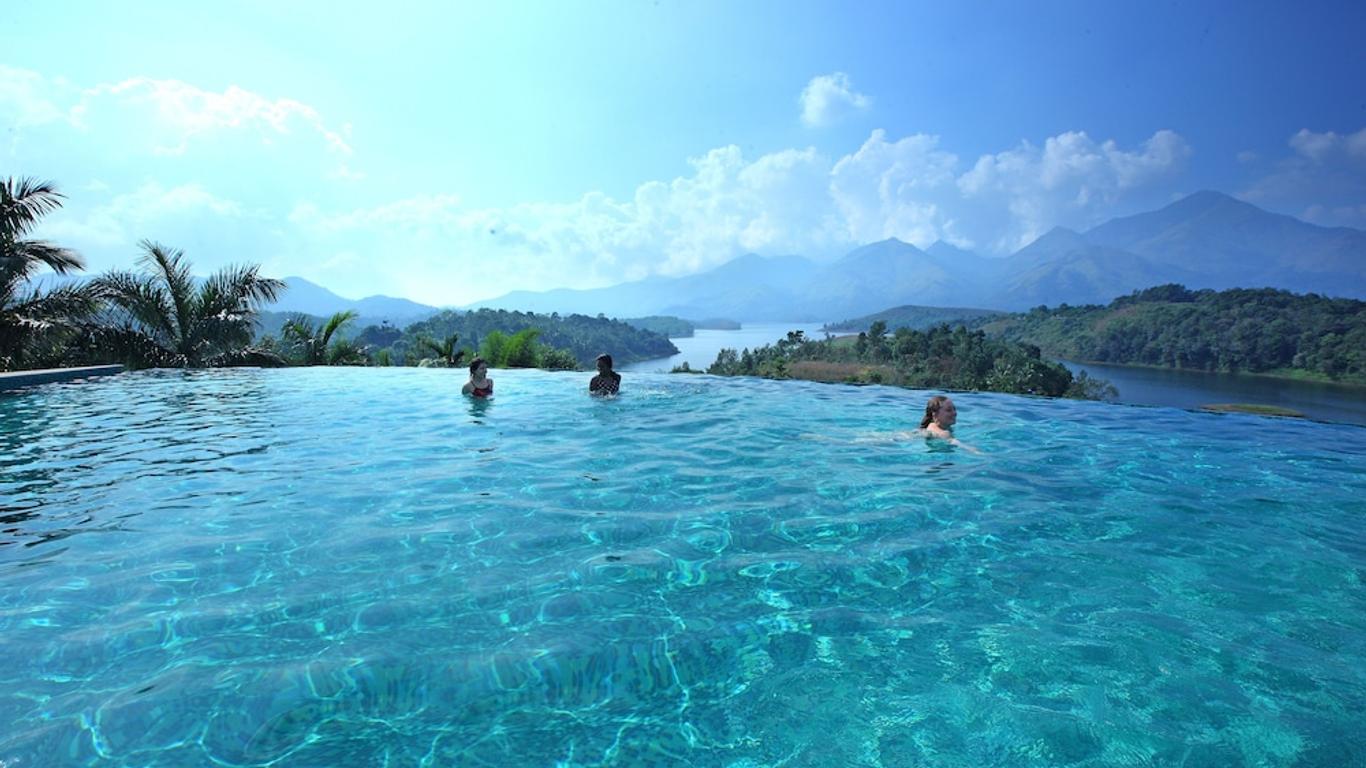 أرايال ريزورتس: إيه يونيت أوف شاروي ريزورت، واياناد