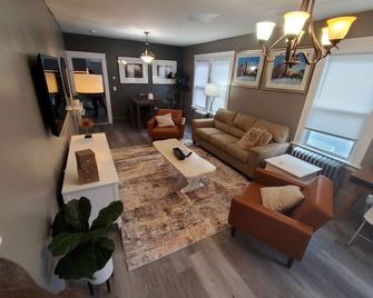 Darma Apartments - Providence - Living room