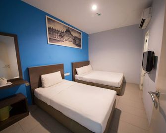 Golden Pearl Hotel Near Universiti Tun Hussein Onn Malaysia Uthm - Batu Pahat