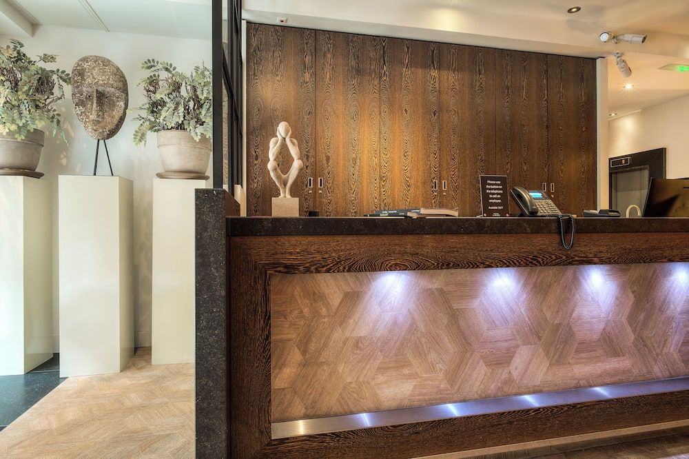 Boutique Hotel Lumiere - איינדהובן - דלפק קבלה