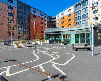 Wilmslow Park - Manchester