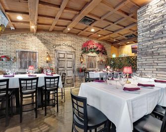 Beautiful room steps from the Beach - Fort Lauderdale - Restaurante