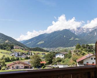 Hotel Wiesenhof - Mieders